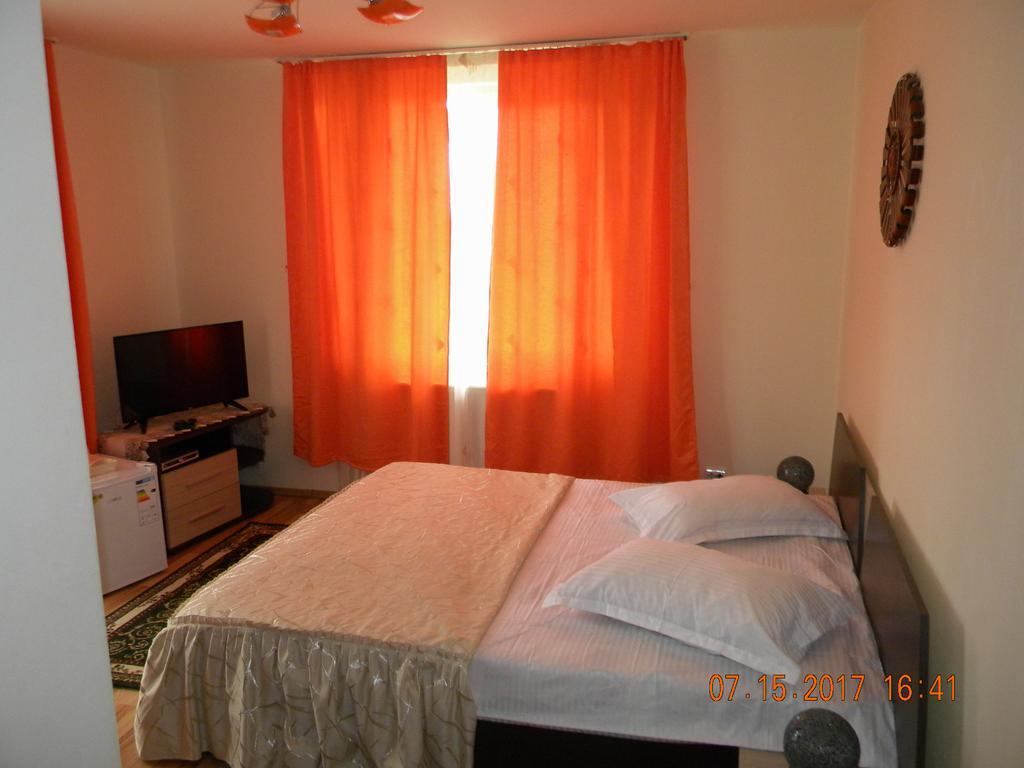 Pensiunea Mountain King Simbata de Sus Exterior photo